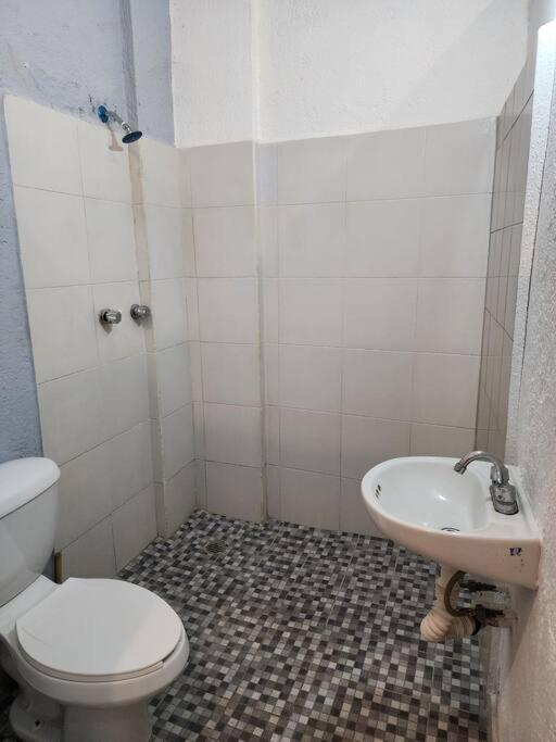 Small Studio Apt 5Min To Dt! Zihuatanejo Exterior photo