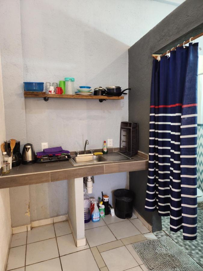 Small Studio Apt 5Min To Dt! Zihuatanejo Exterior photo