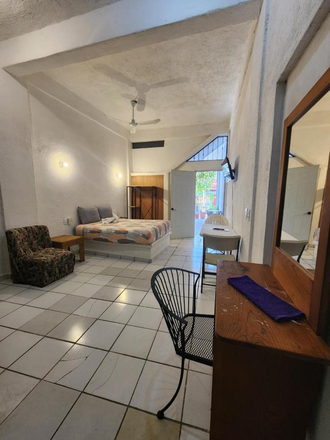 Small Studio Apt 5Min To Dt! Zihuatanejo Exterior photo